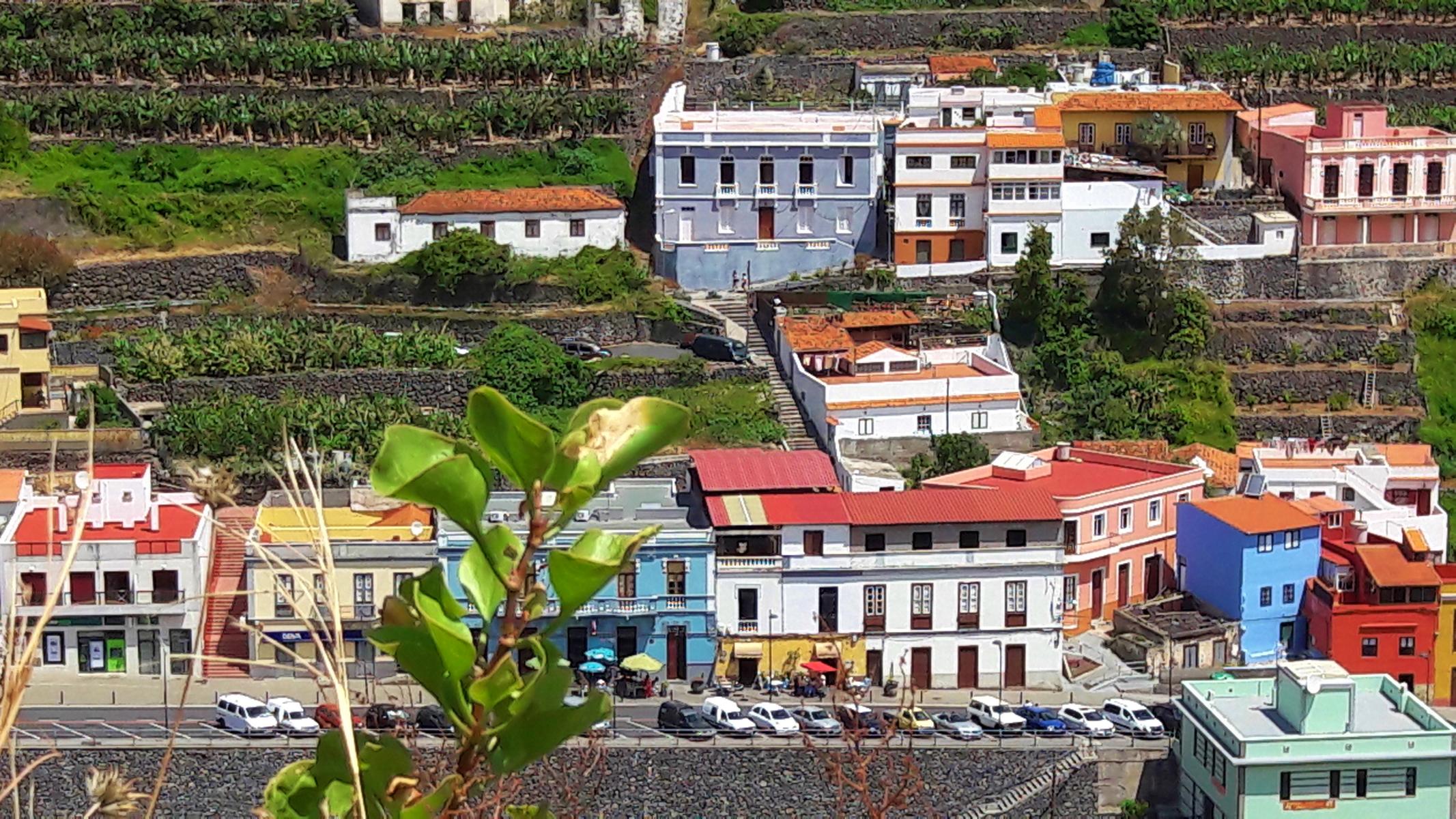 hermigua-la-gomera-die-stadtd.JPG